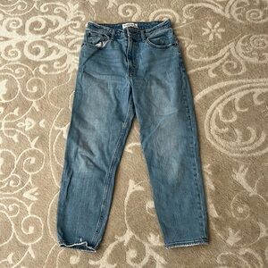 Last chance!!!! Abercrombie high rise mom jean 27s curve love